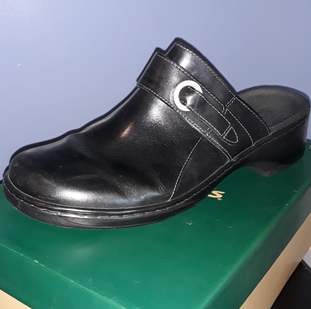Clarks Mules